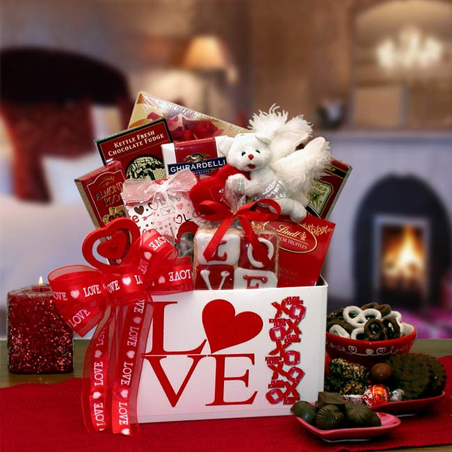 Valentine'S Day Gift Baskets Ideas
 Valentine s Day Gift Baskets For Your Sweet Girlfriend