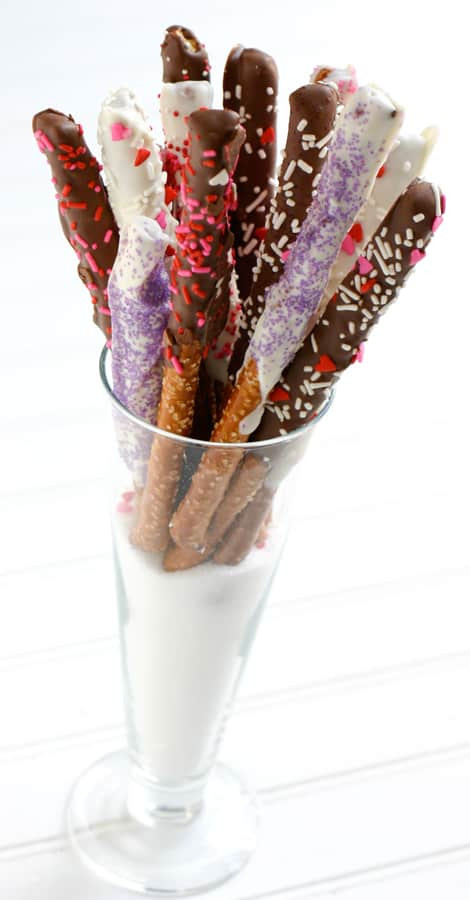 Valentines Chocolate Covered Pretzels
 Eclectic Recipes Chocolate Dipped Pretzels for Valentine