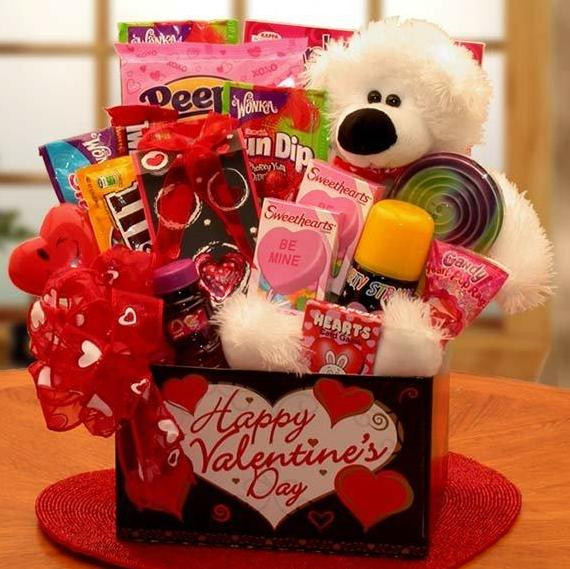 Valentines Day Gift Ideas For Wife
 Cute Gift Ideas for Your Girlfriend to Win Her Heart