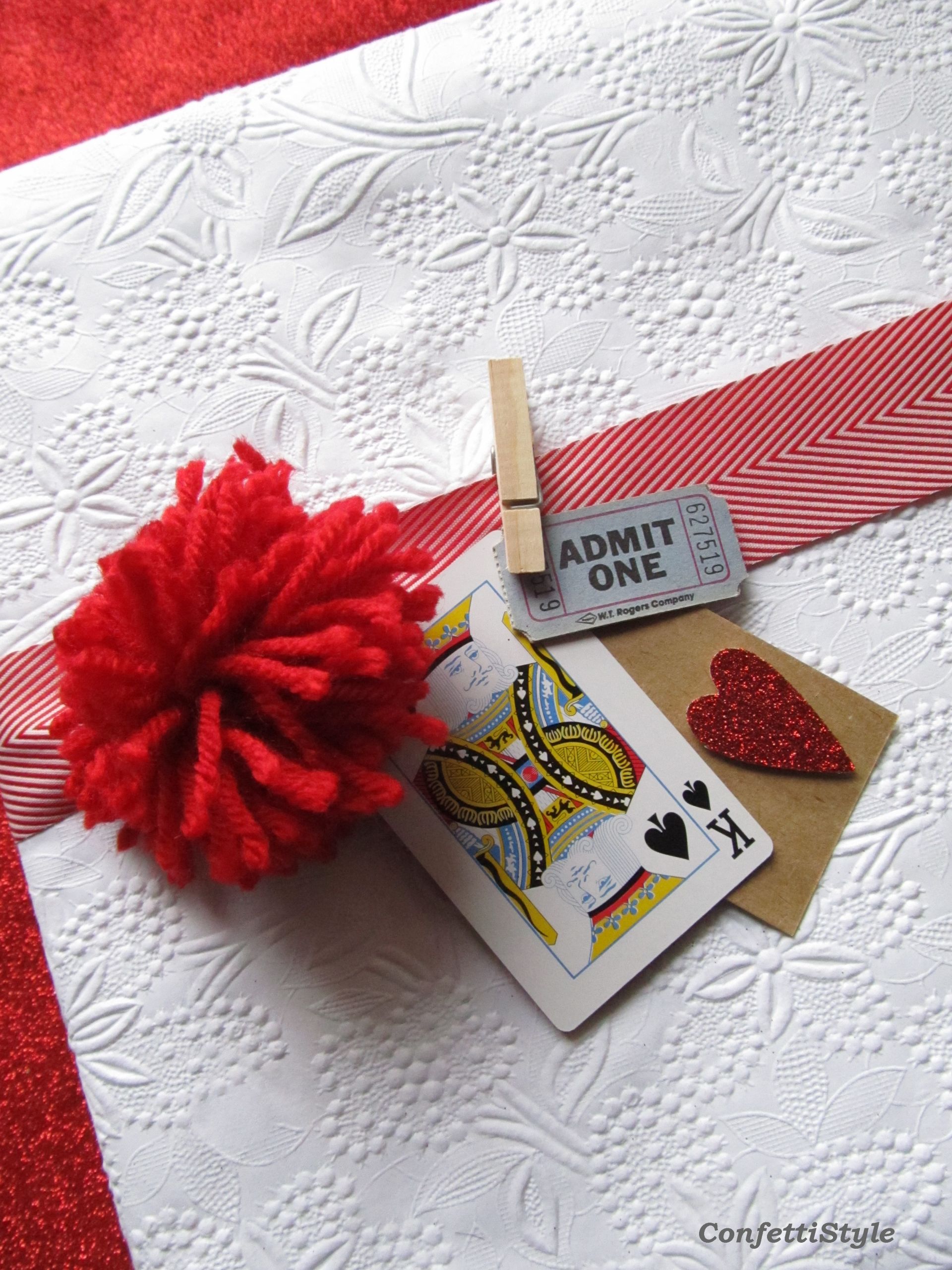 Valentines Day Gift Wrapping Ideas
 5 1Simple and Sweet Valentine Gift Wrap Ideas