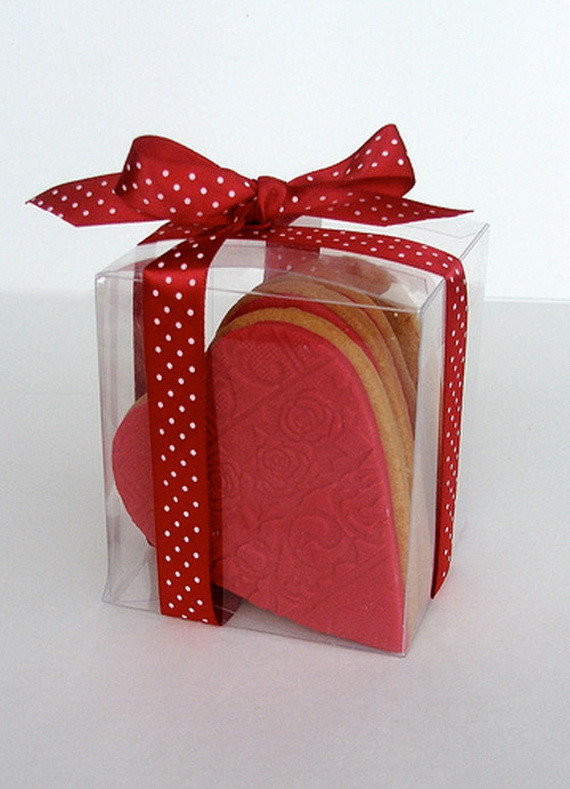 Valentines Day Gift Wrapping Ideas
 Valentine’s Day Gift Wrapping Ideas family holiday