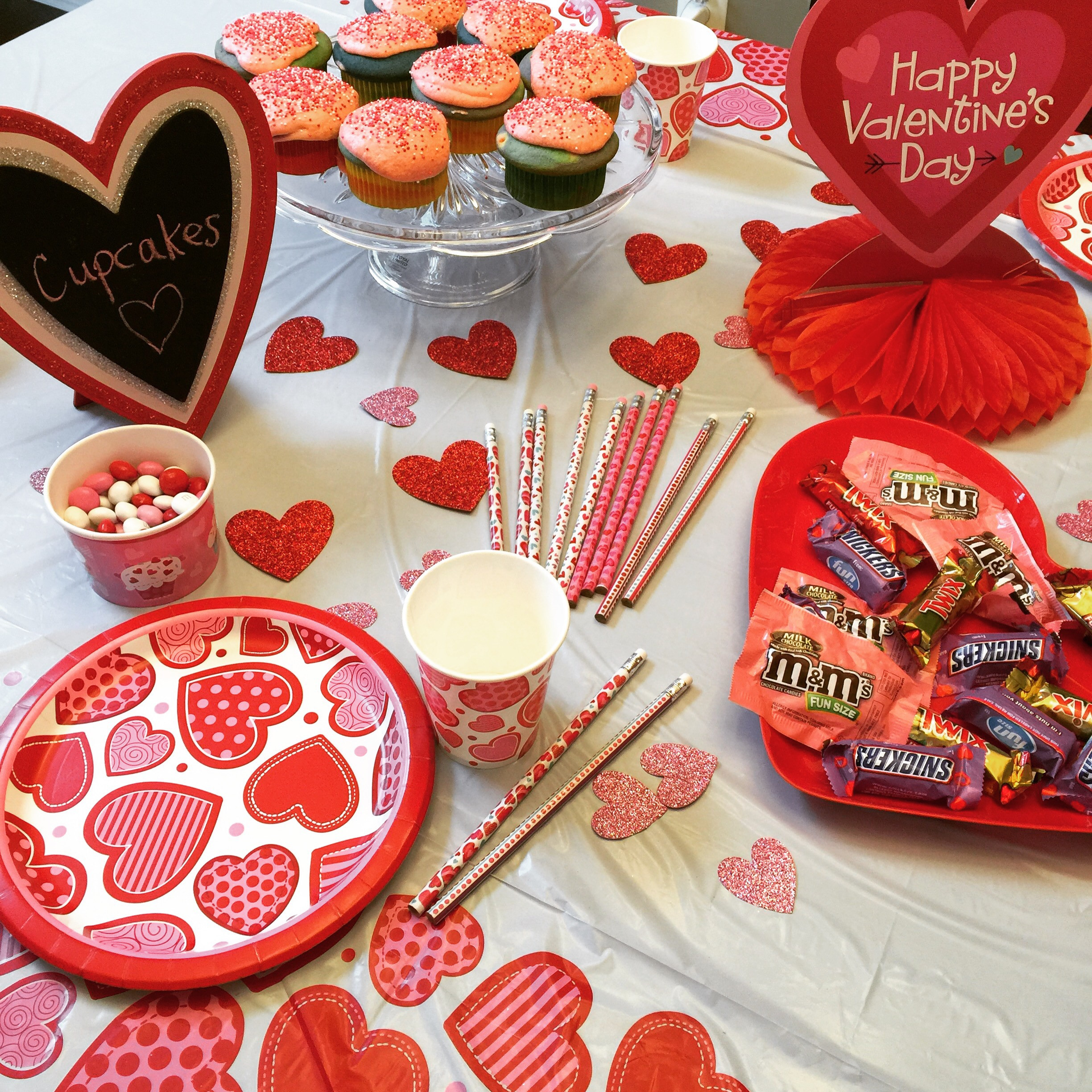 Valentines Day Ideas 2016
 Simple Valentine s Day party Decor Ideas Classy Mommy