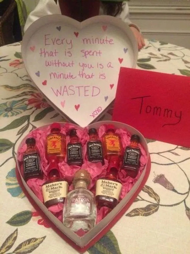 Valentines Day Ideas Gift Boyfriend
 24 More Last Minute DIY Gifts for Your Valentine