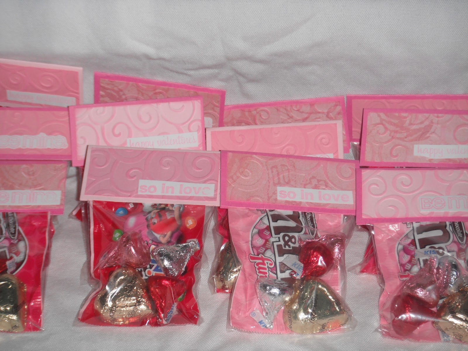 Valentines Gift Bag Ideas
 Creativity with Recycling Valentine s Day goody bags